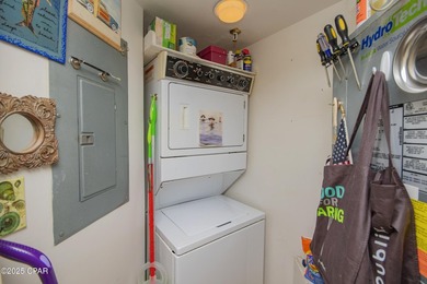 Rarely available Summerhouse ''WRAP-A-ROUND'' Unit. Owners - photo 14