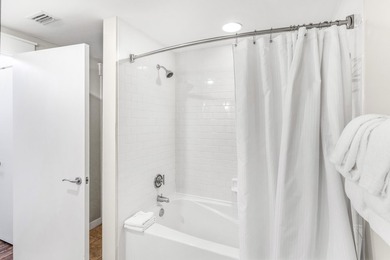 This immaculate condo is move-in ready and offers beautiful - photo 14