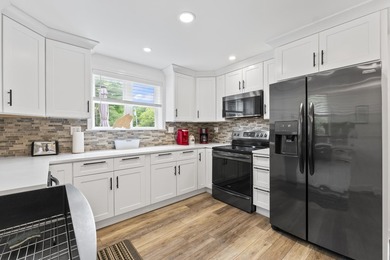 Welcome to 7 Mill Street, a beautifully transformed New England - photo 14