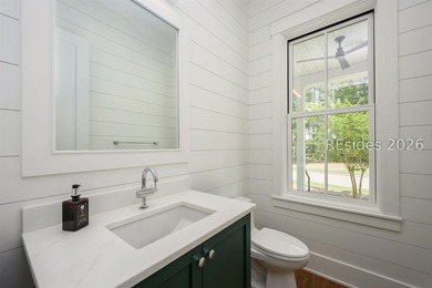 Enjoying expansive park views from its wide front porch, 139 - photo 23
