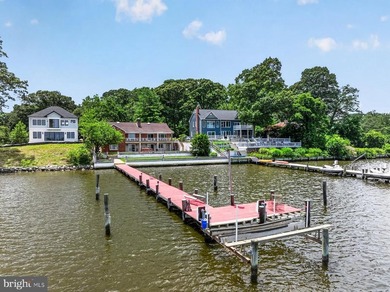 Welcome to this impressive 4,300-square-foot waterfront - photo 1