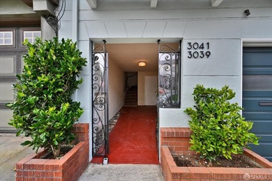 Move-in ready VACANT duplex in the highly desirable Central - photo 6