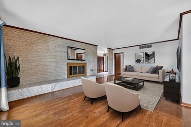 Welcome to this impressive 4,300-square-foot waterfront - photo 8