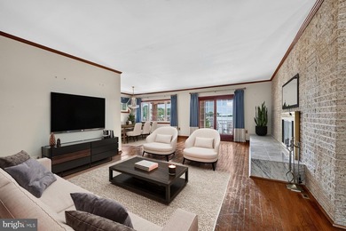Welcome to this impressive 4,300-square-foot waterfront - photo 9