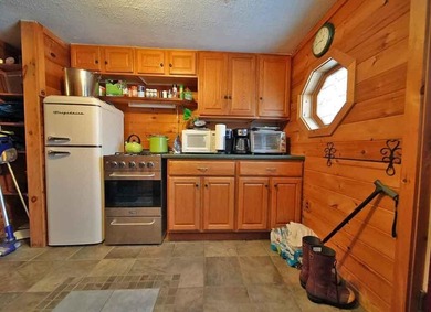All On One Floor... Two Bedroom Ranch Home Made Of Stone, Rock - photo 9