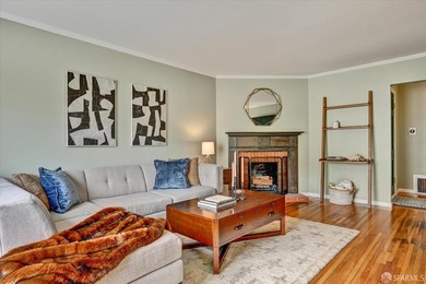 Move-in ready VACANT duplex in the highly desirable Central - photo 10