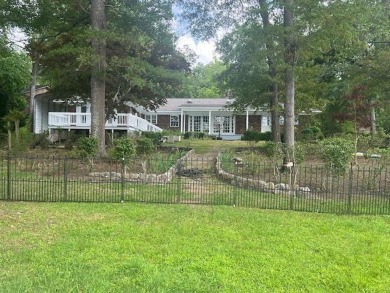 Lake Home For Sale in Milledgeville, Georgia