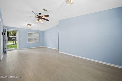 **Back on the market due to the buyer losing financing right - photo 7