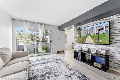 Discover an exceptional lifestyle opportunity at 9601 Bayview DR - photo 3