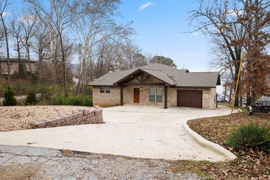 Lake Home For Sale in Cherokee Village, Arkansas