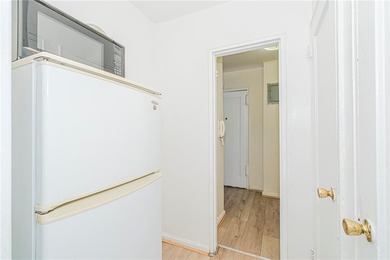 Welcome to this cozy 450 sqft studio co-op, perfectly designed