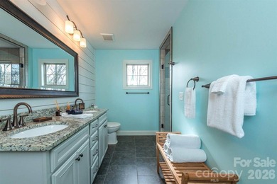 Charming and Spacious, 3 Bed/3 Bath Craftsman Home in Beautiful - photo 26