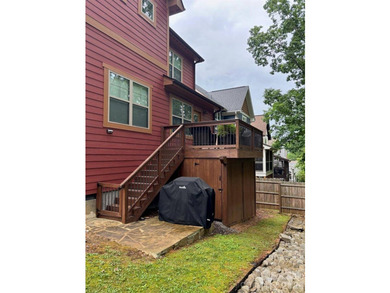 Charming and Spacious, 3 Bed/3 Bath Craftsman Home in Beautiful - photo 33
