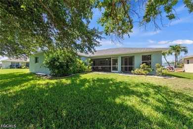 Welcome home to this beautiful turnkey 4-bedroom, 2-bath home - photo 39