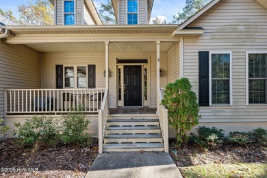 Beautiful 3-bedroom, 3-bath WATERFRONT home on two wooded lots - photo 8