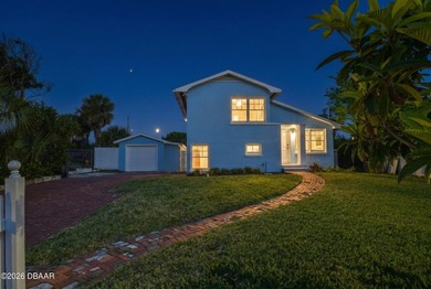 Beautifully renovated 3-bedroom, 2-bath home just one block from - photo 50
