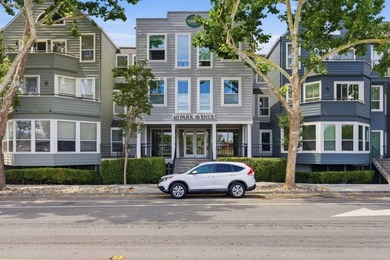 Experience the perfect blend of modern style and urban - photo 6