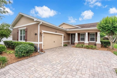 Welcome to life in Victoria Hills, where golf course views - photo 1