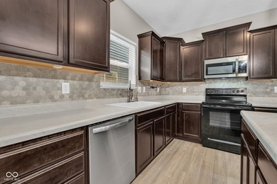 Welcome home to this beautifully maintained 4 bed, 2 bath ranch - photo 21