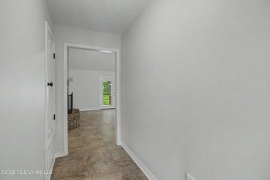 Welcome to your own private retreat in the highly desirable - photo 24