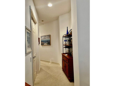 Beautifully maintained Oakmont model offering 3 bedrooms, 2 - photo 25