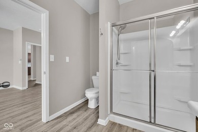 Welcome home to this beautifully maintained 4 bed, 2 bath ranch - photo 36