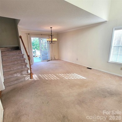 **PRICE REDUCED $100,000 FOR QUICK CLOSING!**Highly sought after - photo 7