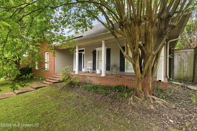 Welcome to this well-designed & built Patio Home, conveniently & - photo 2
