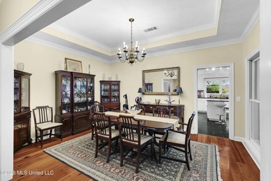 Welcome to this well-designed & built Patio Home, conveniently & - photo 10