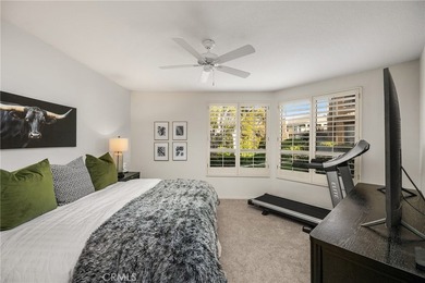 Rare Single-Level End Unit Backing to Mason Regional Park in the