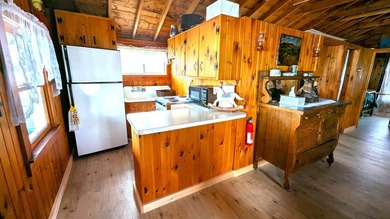 Looking for your summer getaway? This charming 3 bedroom, 1 bath - photo 14
