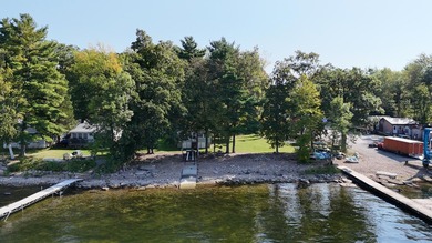 Looking for your summer getaway? This charming 3 bedroom, 1 bath - photo 31