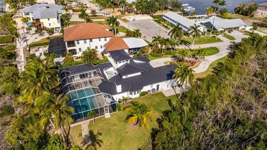 Stunning waterfront estate set on 2.24 acres in the heart of - photo 41