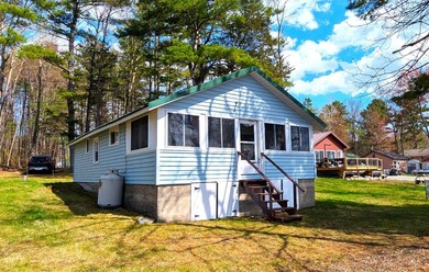 Looking for your summer getaway? This charming 3 bedroom, 1 bath - photo 42