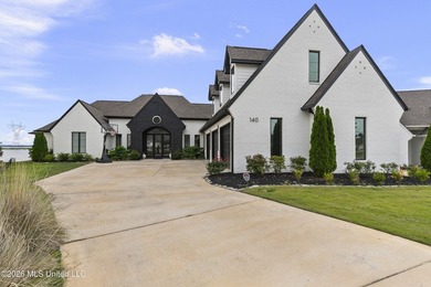 Experience luxury waterfront living in this stunning - photo 5