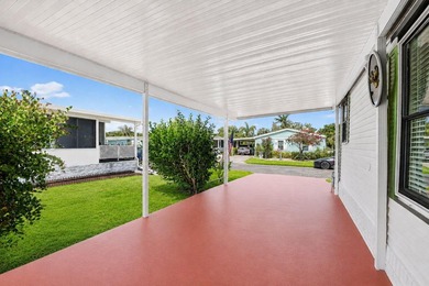 Welcome to this beautifully maintained and move-in ready - photo 6