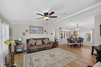 Welcome to this beautifully maintained and move-in ready - photo 8