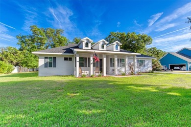 Welcome to this beautifully custom-designed home, featuring 4 - photo 2
