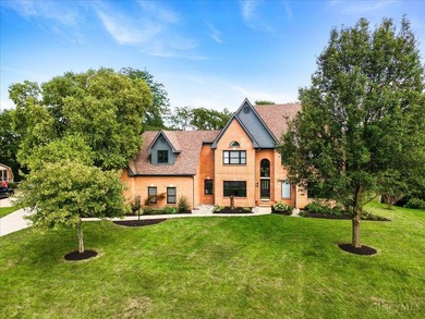 Swan Lake Home For Sale in Liberty Township Ohio