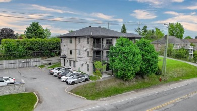 Lake Home For Sale in Gatineau (Gatineau),