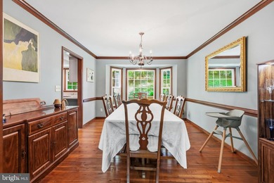 Move right into this beautifully updated 4-bedroom, 2.5-bath - photo 9