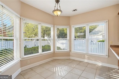 Welcome to this beautifully maintained all-brick residence - photo 10