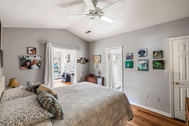 This charming brick home sits in a cul-de-sac on a quiet street - photo 14