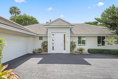 Completely rebuilt and enlarged in 2021, this exceptional modern - photo 5