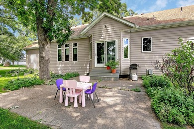 Mature trees create a peaceful canopy over this spacious lot - photo 30