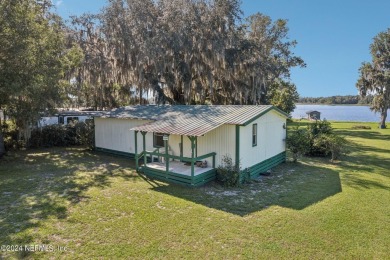 Lake Home For Sale in Hawthorne, Florida