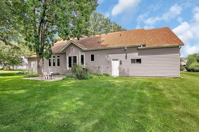 Mature trees create a peaceful canopy over this spacious lot - photo 31