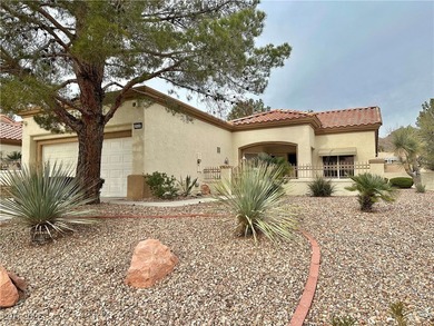 Single story townhouse in Sun City Summerlin.ING