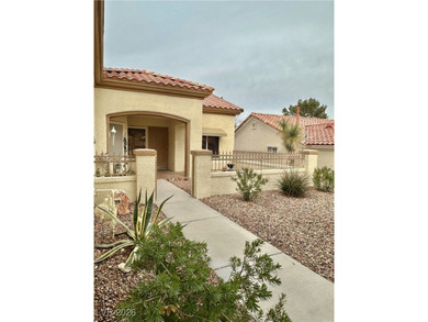 Single story townhouse in Sun City Summerlin.ING