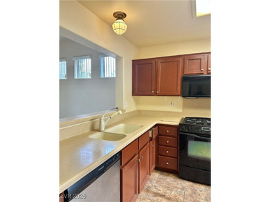 Single story townhouse in Sun City Summerlin.ING